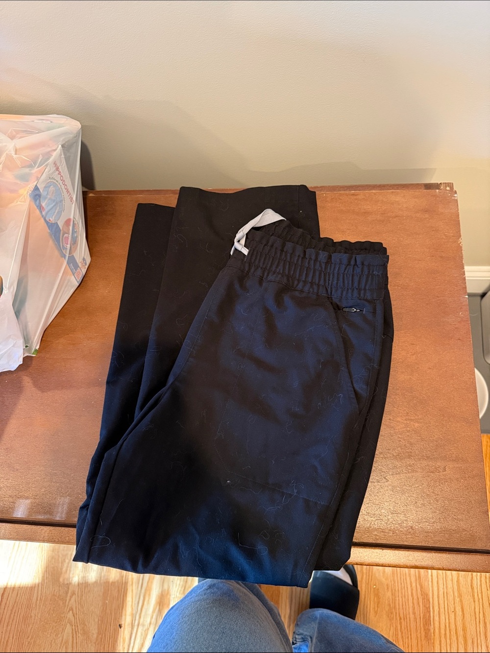 Women’s large petite DAVIA high waisted straight leg scrub pants black